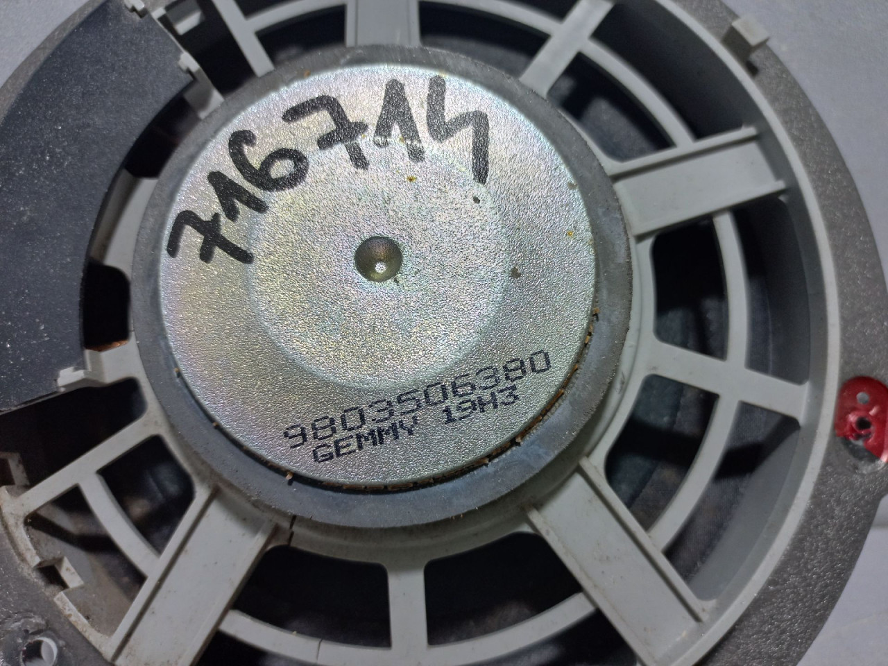 DIJELOVI ZVUCNIK PEUGEOT 208 > 12-15 9803506380