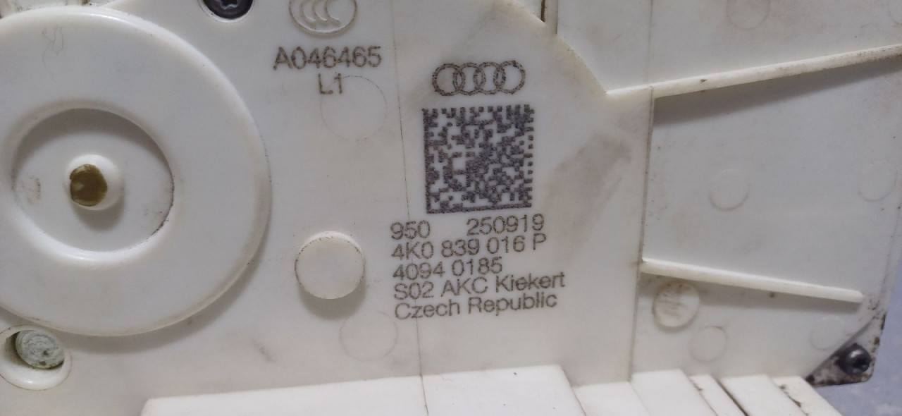 DIJELOVI BRAVA VRATA AUDI A6 4K > 18- 2.0 4K0839016P