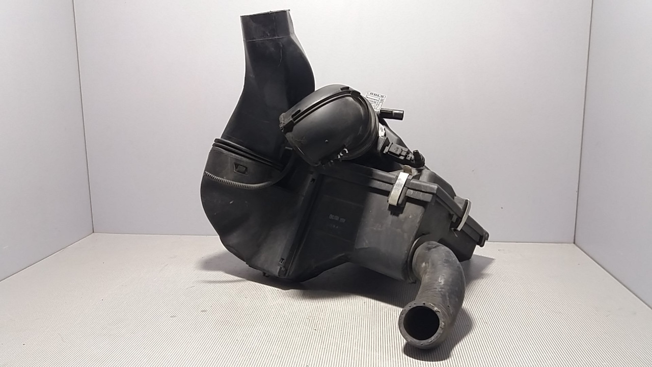 KUCISTE FILTERA ZRAKA BMW SERIJA 1 (E87/E81) > 07-11 13