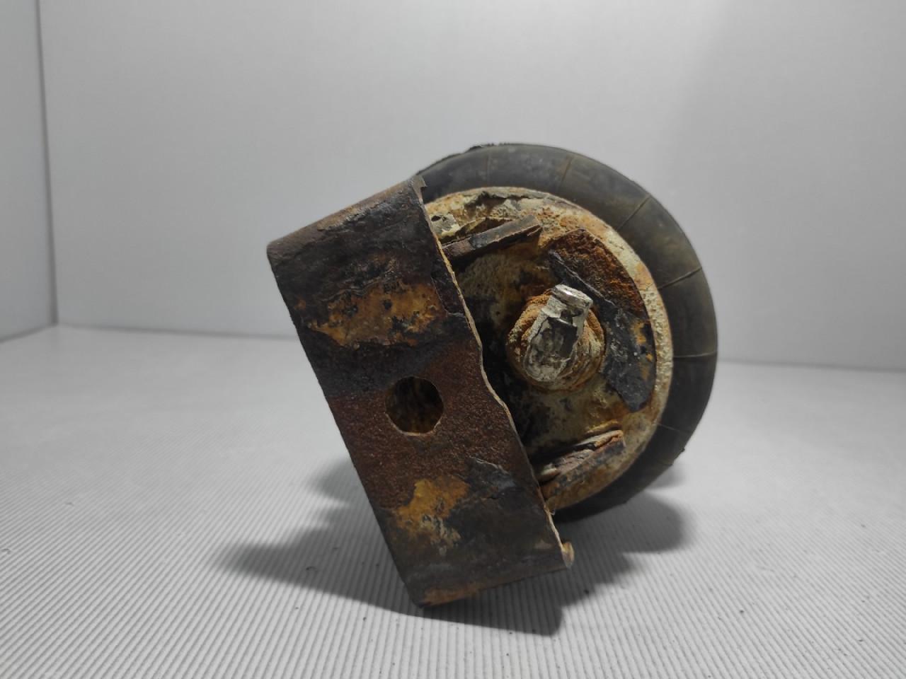 ZRACNI AMORTIZER TOYOTA HILUX AN120/AN130 > 16- 267CZ-1