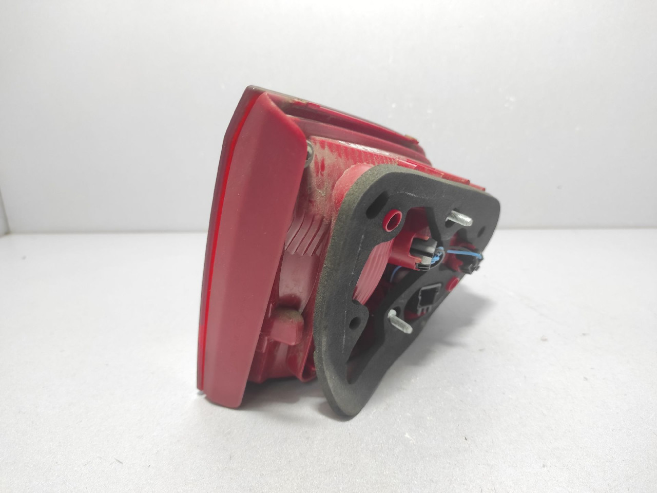 STOP SVJETLO VW PASSAT B7 > 10-14 3AF945094C