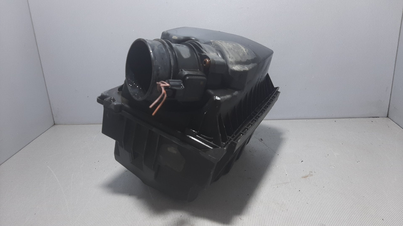 KUCISTE FILTERA ZRAKA RENAULT MASTER > 14- 8200948146