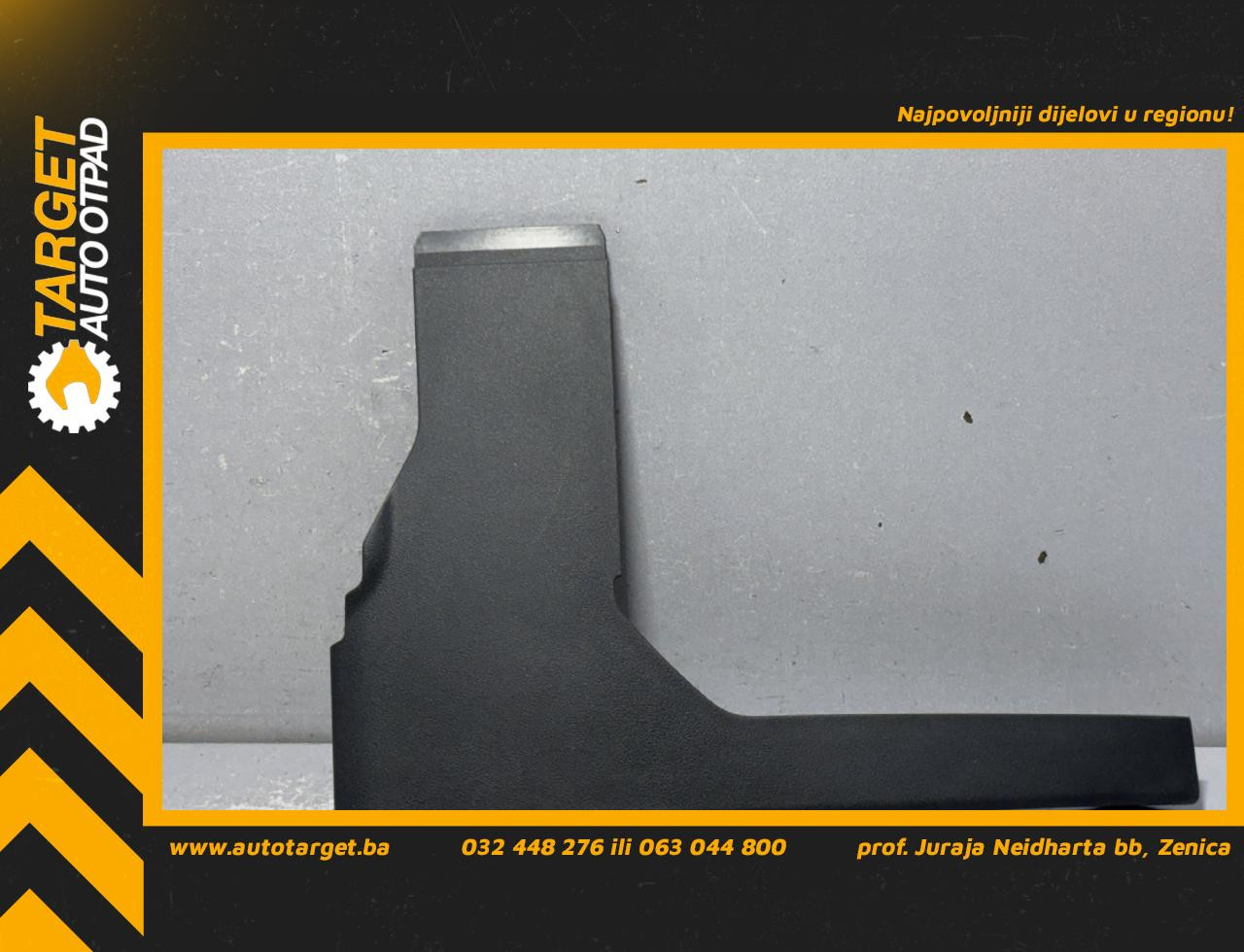 PLASTIKA LAND ROVER RANGE ROVER VELAR (L560) > 17 - J8A2-044B79-A
