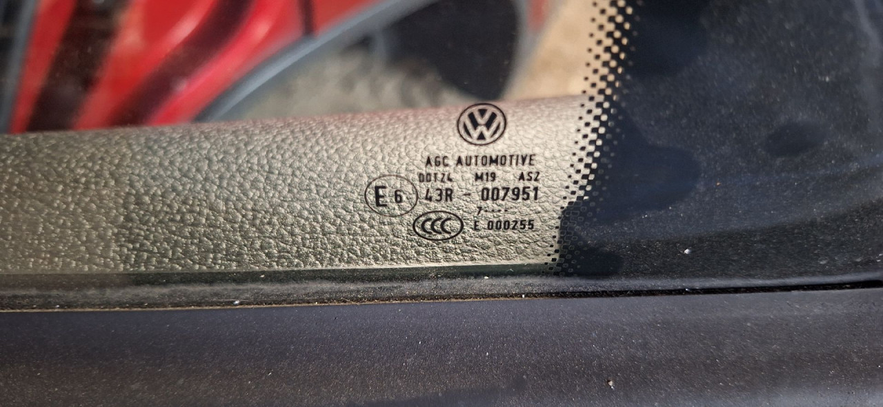 DIJELOVI STAKLO VW TIGUAN > 07-11 2.0