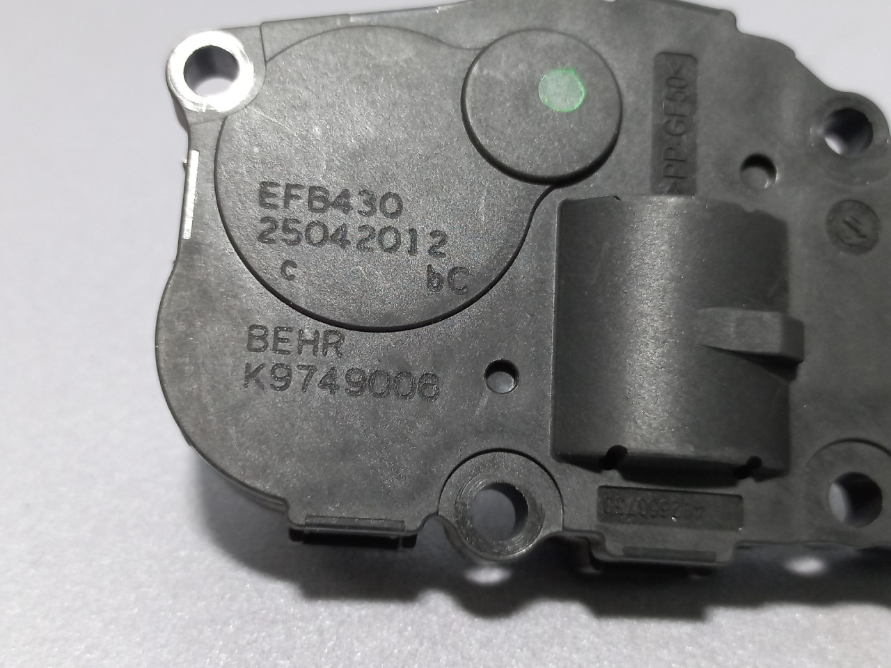MOTORIC KLAPNE AUDI A4 (B8) > 07-11 K9749006