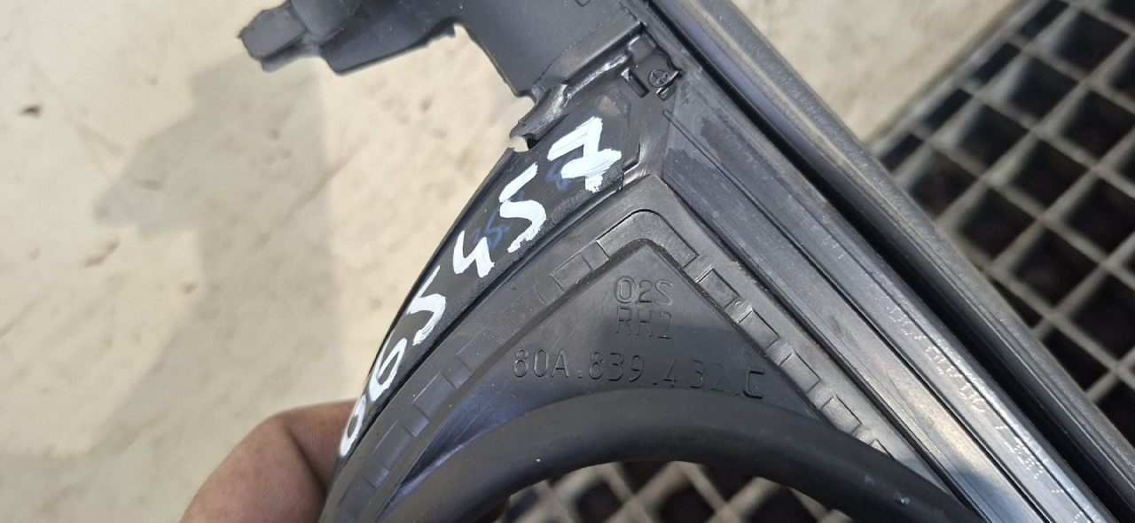 DIJELOVI KEDER AUDI Q5 (FY) > 20 -  2.0 80A839432C