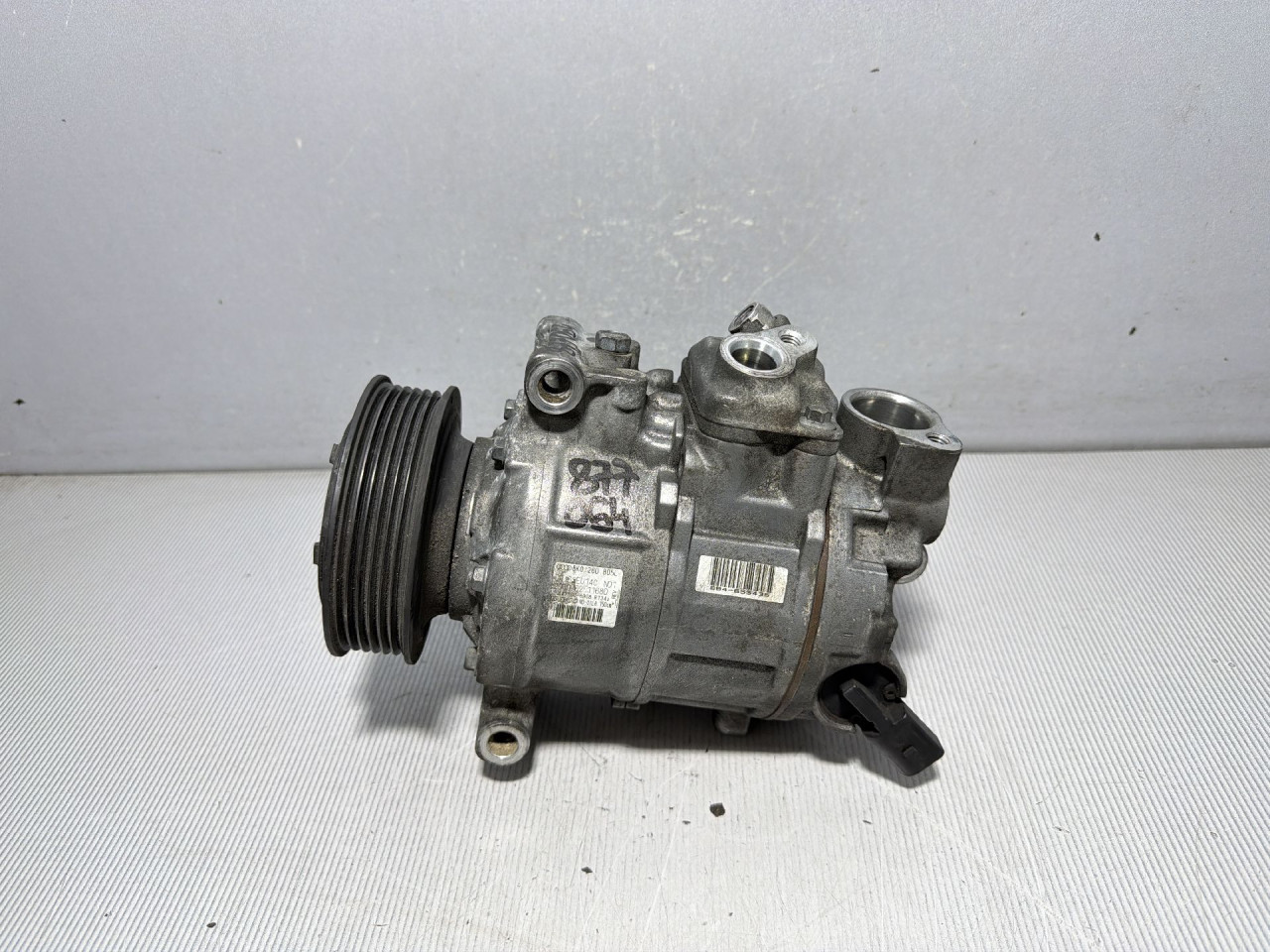 DIJELOVI KOMPRESOR KLIME AUDI A4 (B8) > 07-11 2.0 8K0260805L
