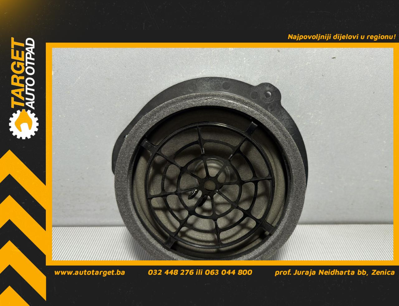 DIJELOVI ZVUCNIK AUDI A4 (B9) > 15-18 2.0 8W5035411