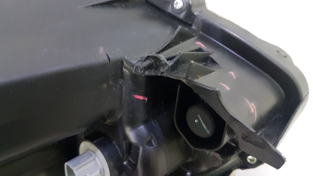 DIJELOVI FAR NISSAN MICRA > 13-17 9922680008