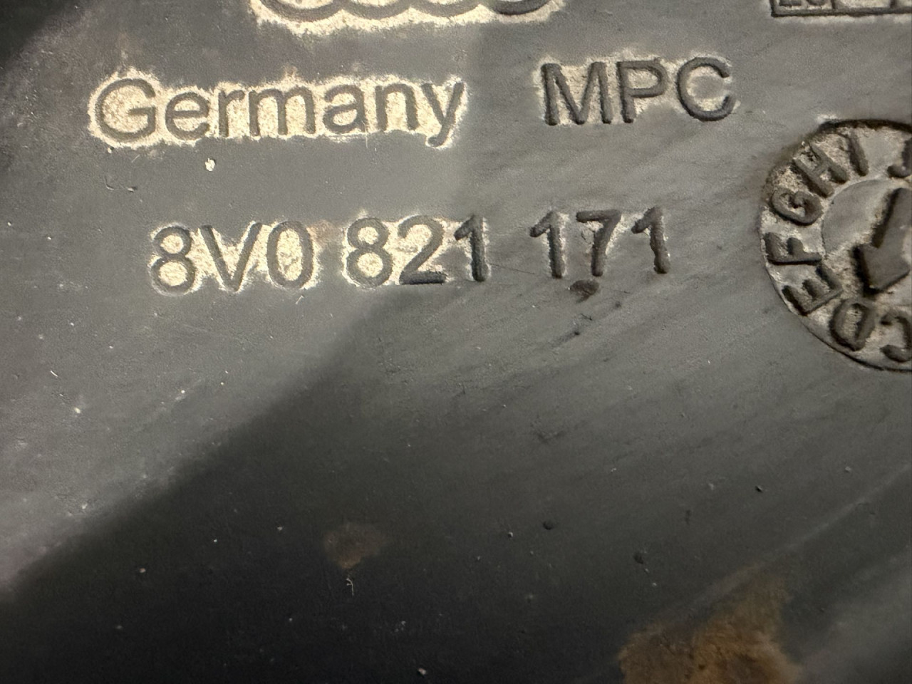 UNUTRASNJI BLATOBRAN AUDI A3 (8V1/8VA) > 12-16 8V0821171