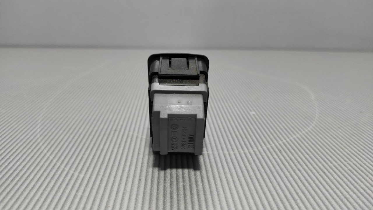 DIJELOVI PREKIDAC AUDI A6 > 01-04 4F0962109