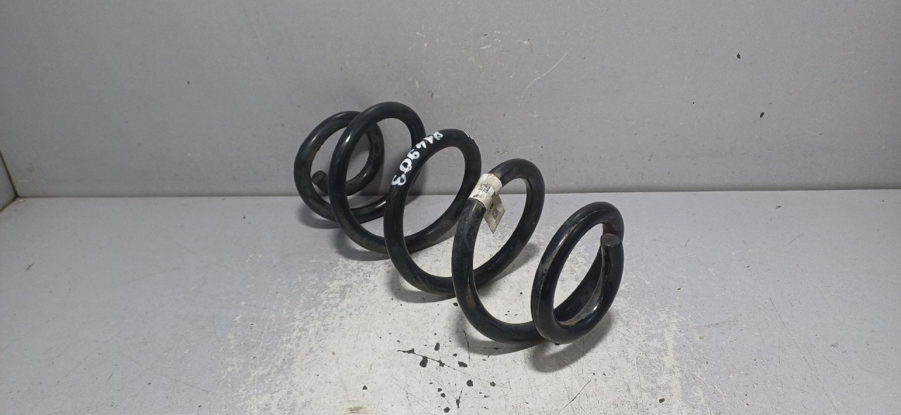 DIJELOVI OPRUGA AMORTIZERA AUDI A4 (B9) > 15-18 2.0 8W05111115EM