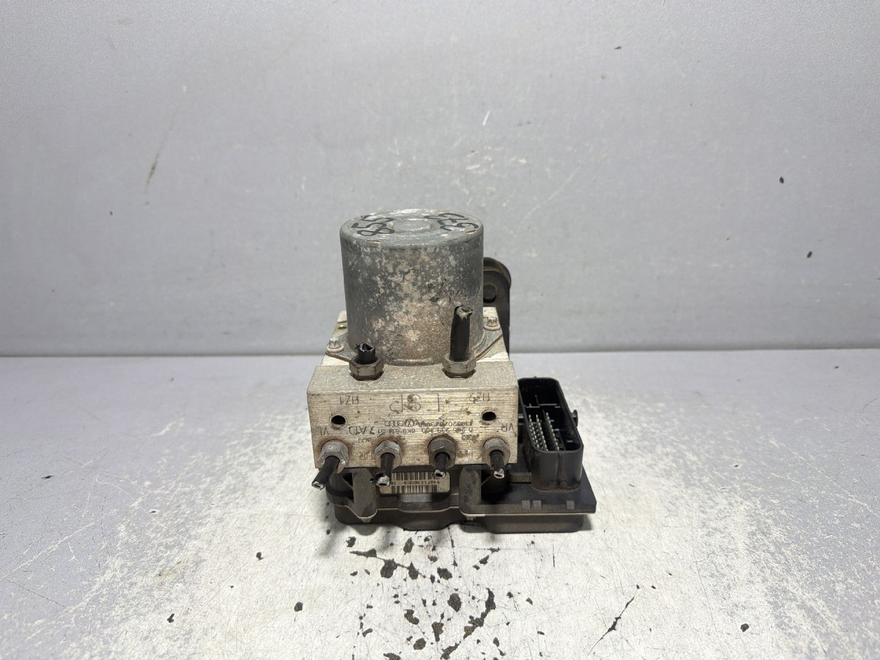 DIJELOVI ABS ELEKTRONIKA AUDI A4 (B8) > 12-15 8K9614517AD