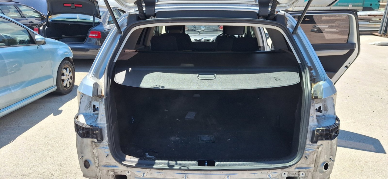 DIJELOVI VW PASSAT B7 2.0 TDI DIZEL 103KW MJENJAC MOTOR CFFB