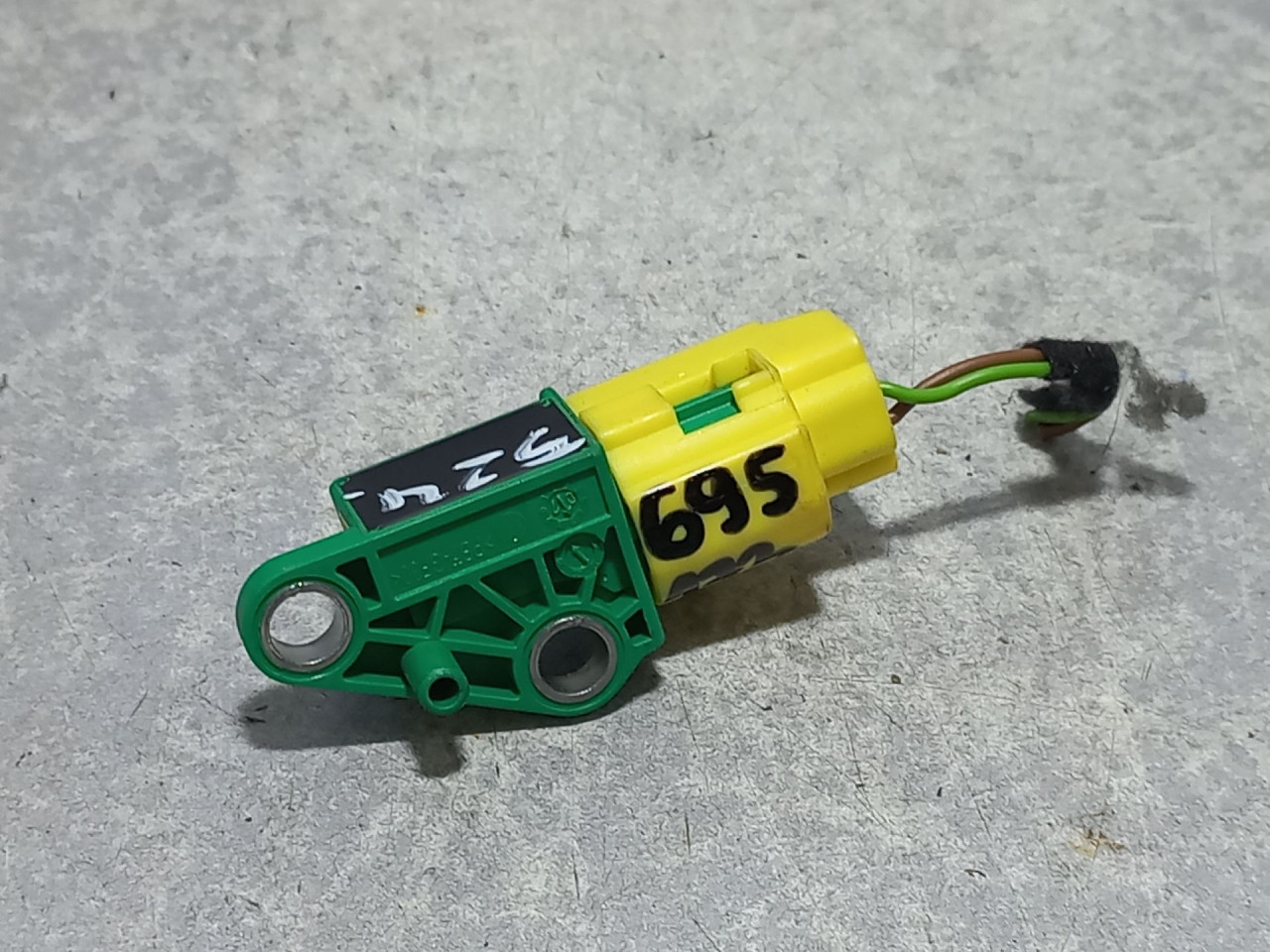 DIJELOVI SENZOR AIRBAGA AUDI A4 (B8) > 12-15 1K0909606C