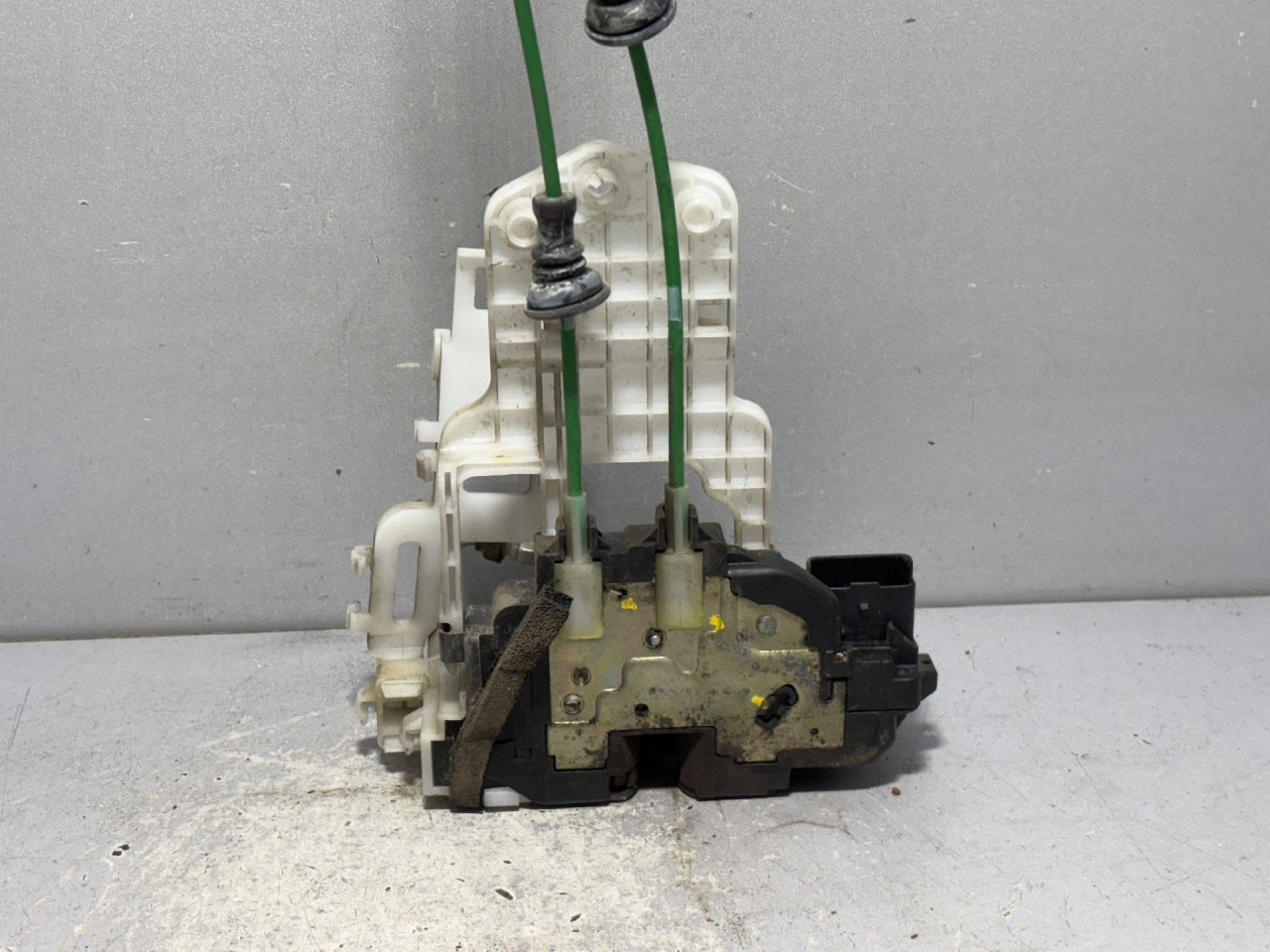 DIJELOVI BRAVA VRATA HYUNDAI I30 > 10-12 1.6 81310-2L030