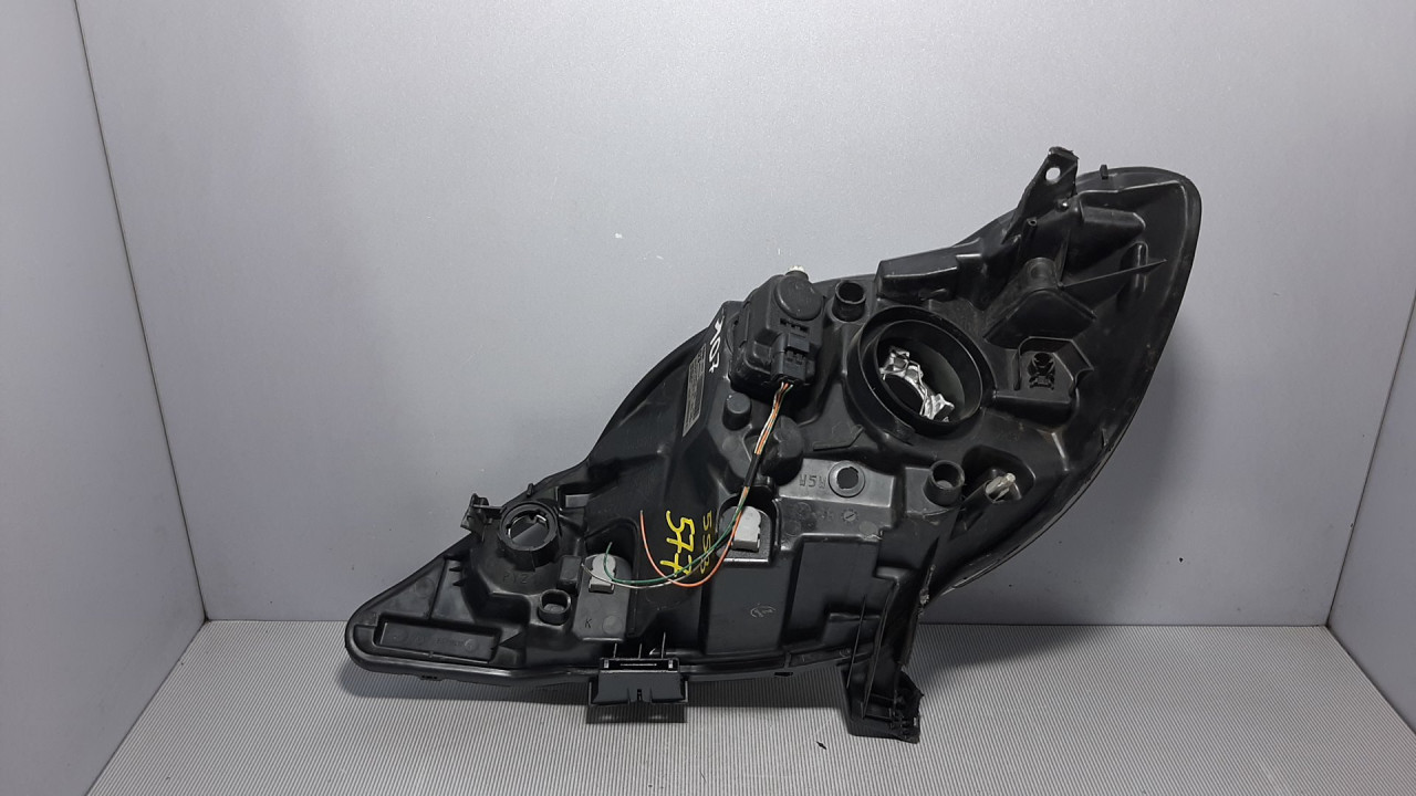 FAR PEUGEOT 107 > 05-09 0389033104-811100H030