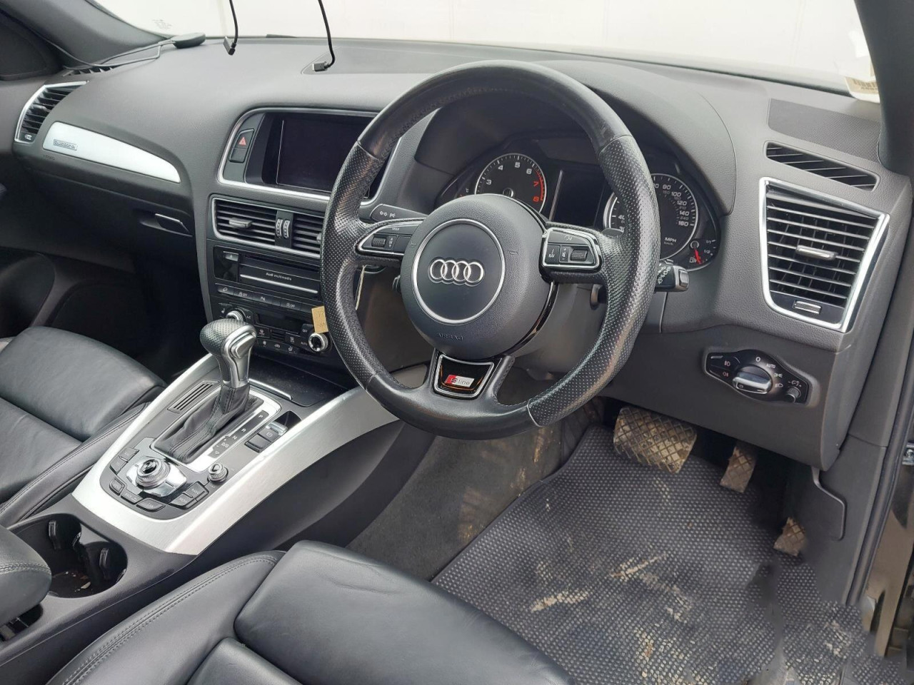 DIJELOVI AUDI Q5 S-LINE 4X4 2.0 TFSI 2015. MJENJAC MOTOR CNCD