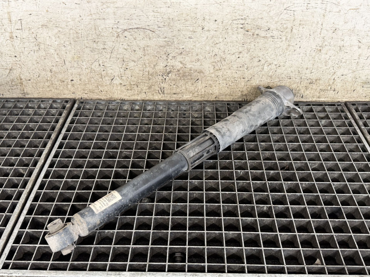 DIJELOVI AMORTIZER VW PASSAT B8 > 14-19 2.0 3Q0512011JE