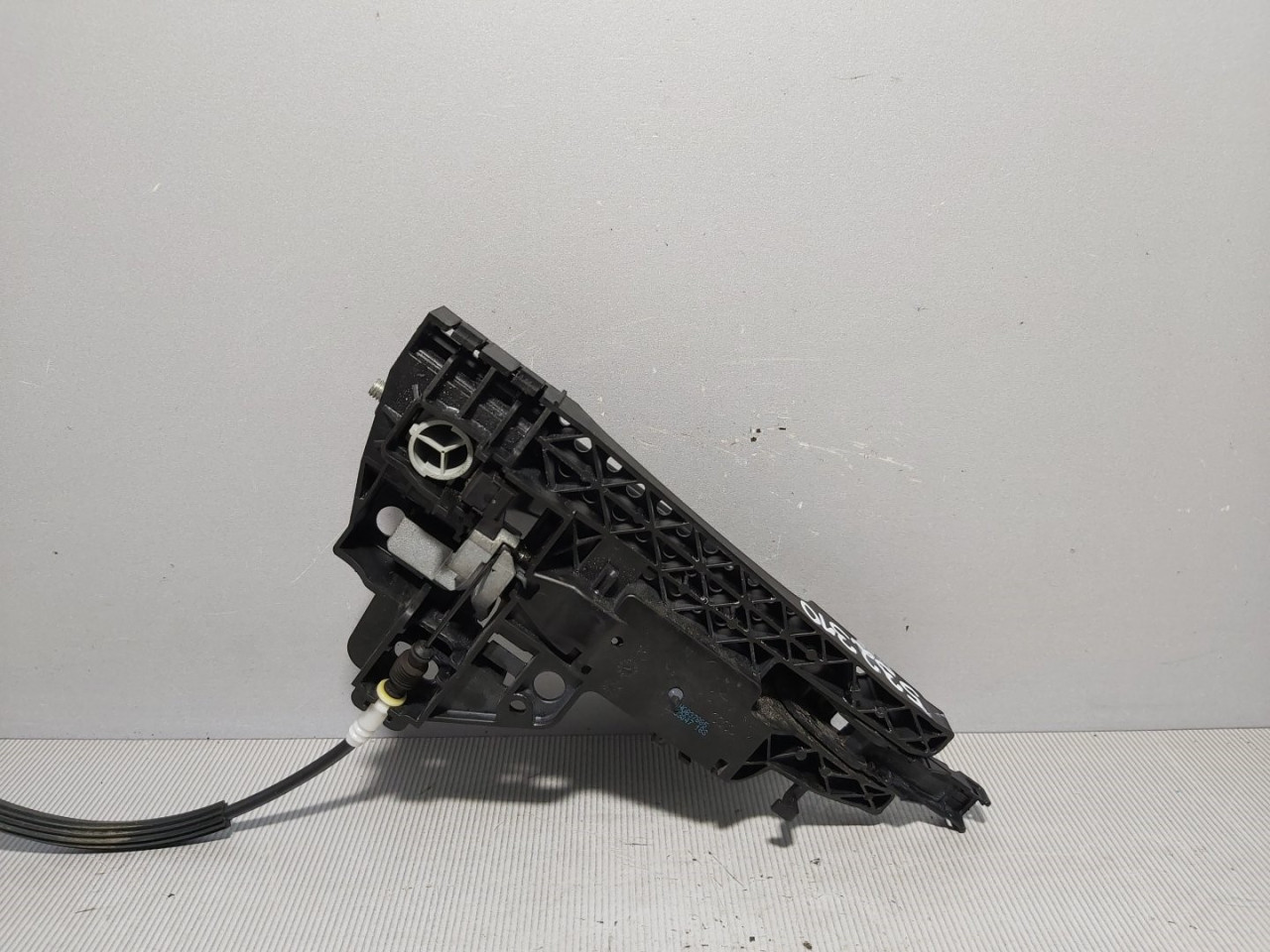 DIJELOVI RUCKA VRATA AUDI A6 4G > 11-14 4H0837885