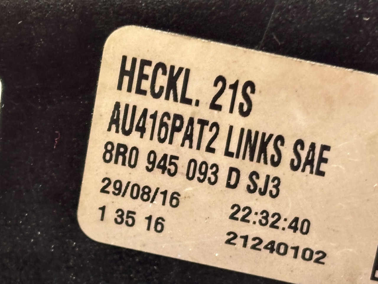 DIJELOVI STOP SVJETLO AUDI Q5 > 12-16 8R0945093D