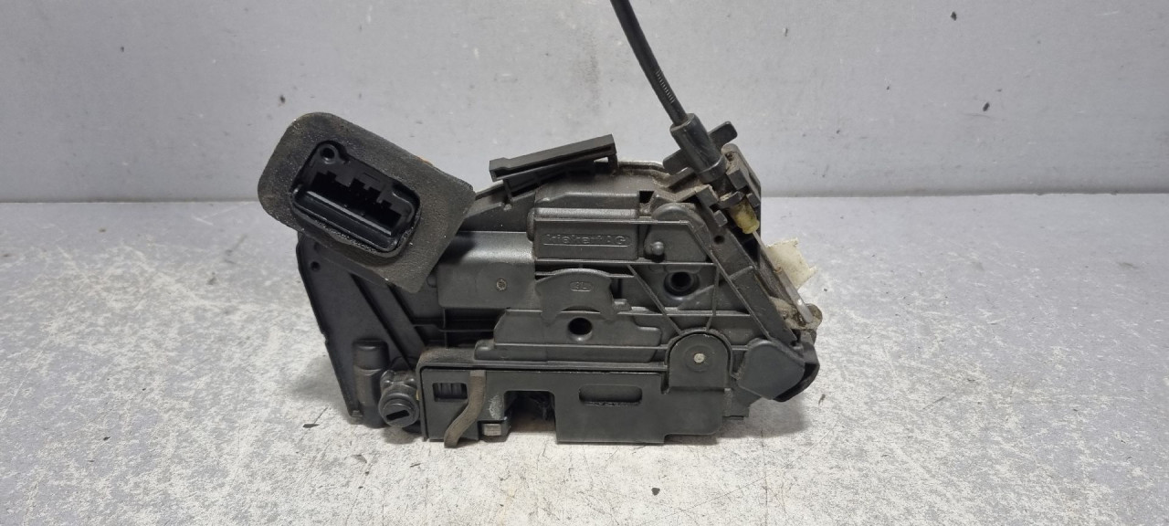 DIJELOVI BRAVA VRATA VW GOLF 7 > 12-16 5K4839015R