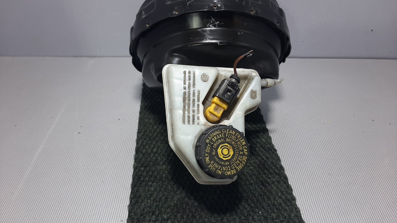 GLAVNI KOCIONI CILINDAR VW POLO > 09-14 6R2611301