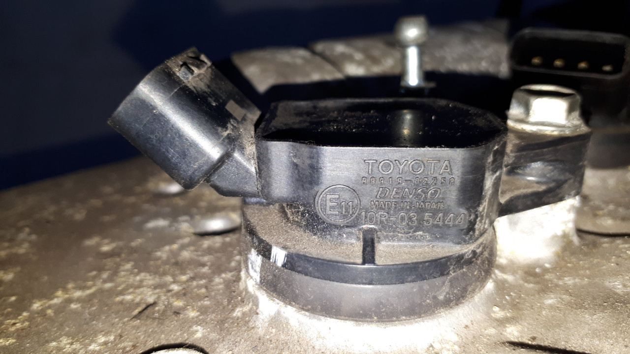 DIJELOVI BOMBINA TOYOTA AURIS > 13-15 9091902258