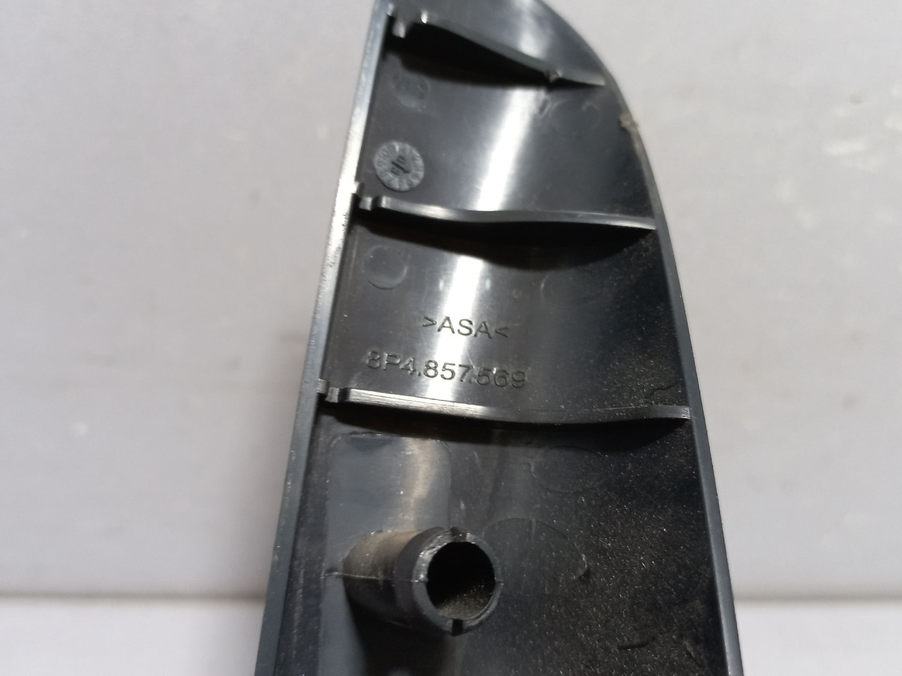 PLASTIKA AUDI A3 (8V1/8VA) > 12-16 8P4857569