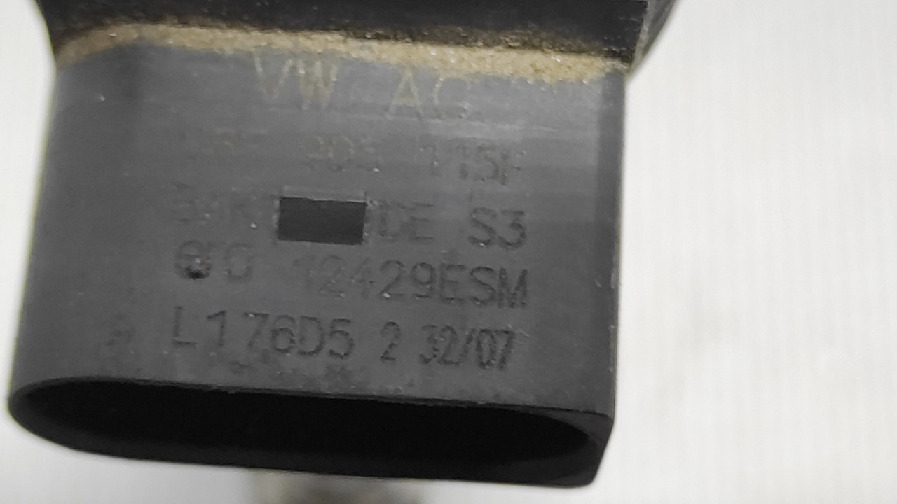 DIJELOVI BOMBINA AUDI A3 > 03-08 06F905115F