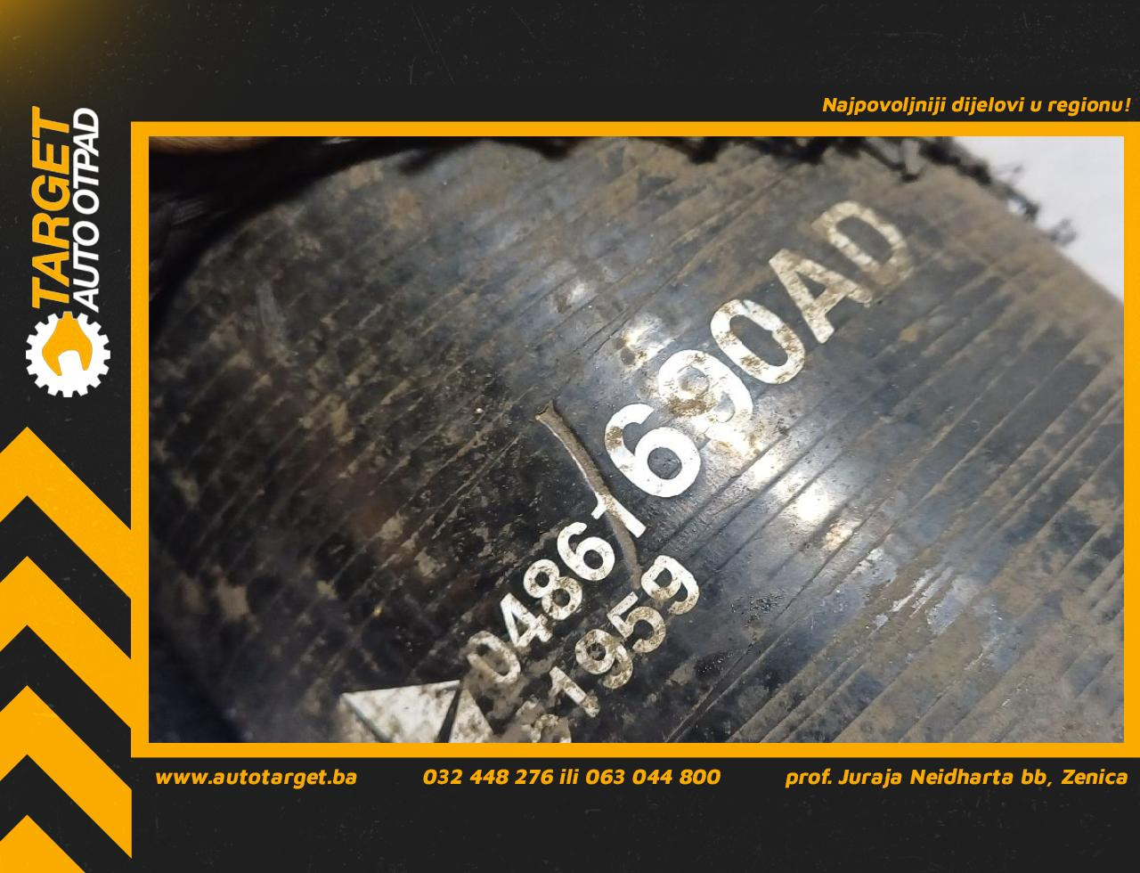 CRIJEVO INTERKULERA CHRYSLER/DODGE 300 > 05-10 04861690AD