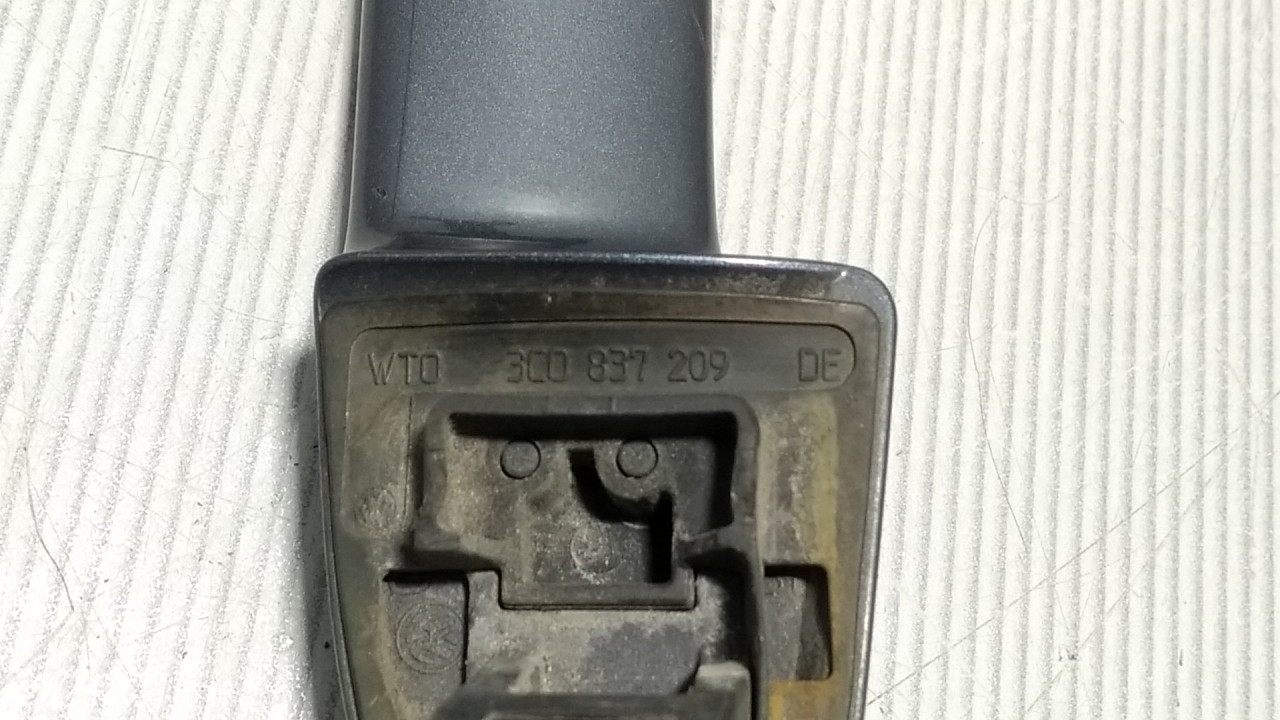 RUCKA VRATA VW PASSAT B6 > 05-10 3C0837209