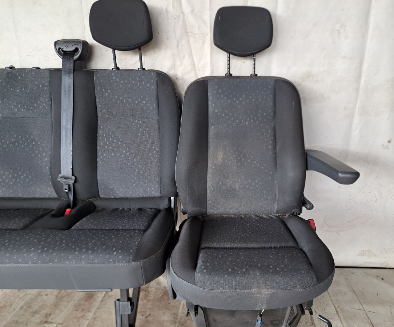 DIJELOVI SJEDISTA OPEL MOVANO > 14- 2.3
