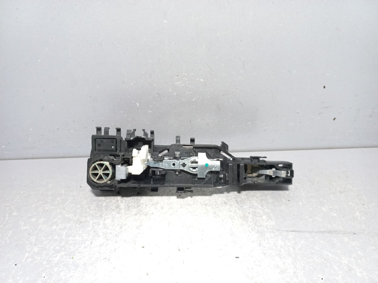 RUCKA VRATA RENAULT SCENIC > 03-06 8200028464