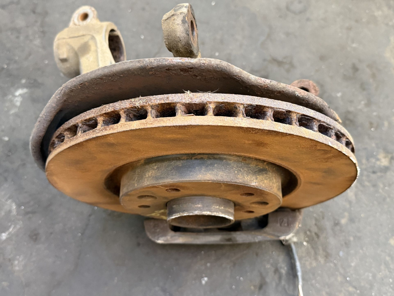 DIJELOVI KOCIONI DISK NISSAN QASHQAI > 17-21 1.5 402064EA0B