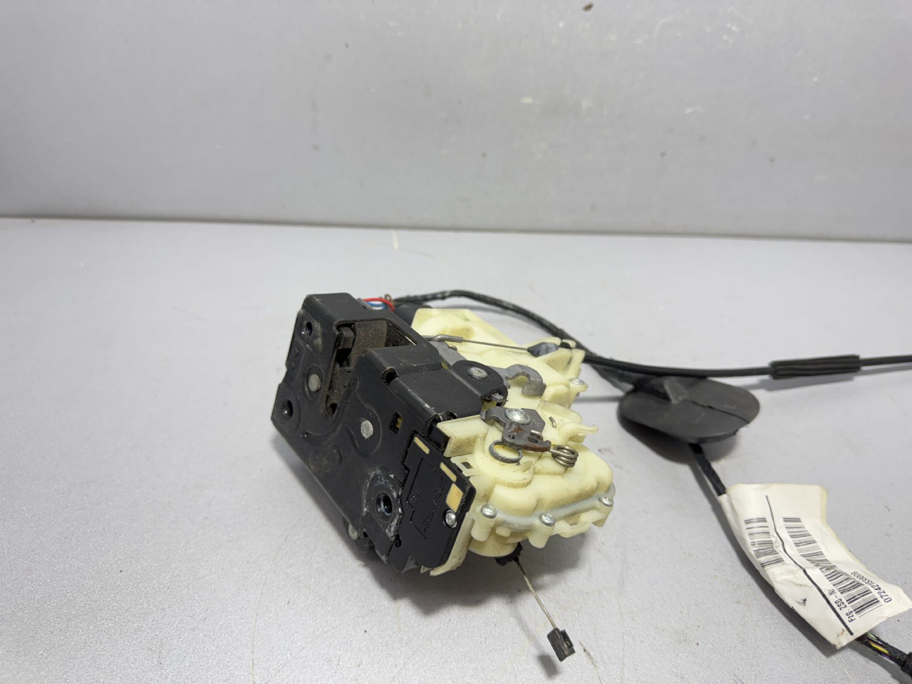 DIJELOVI BRAVA VRATA VW T6 > 15-19 2.0 3B1837016CQ