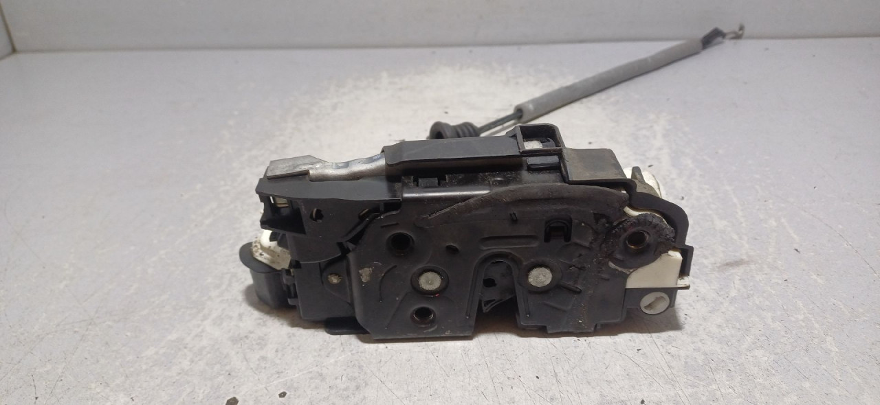 DIJELOVI BRAVA VRATA VW TIGUAN > 11-15 5N2837015E