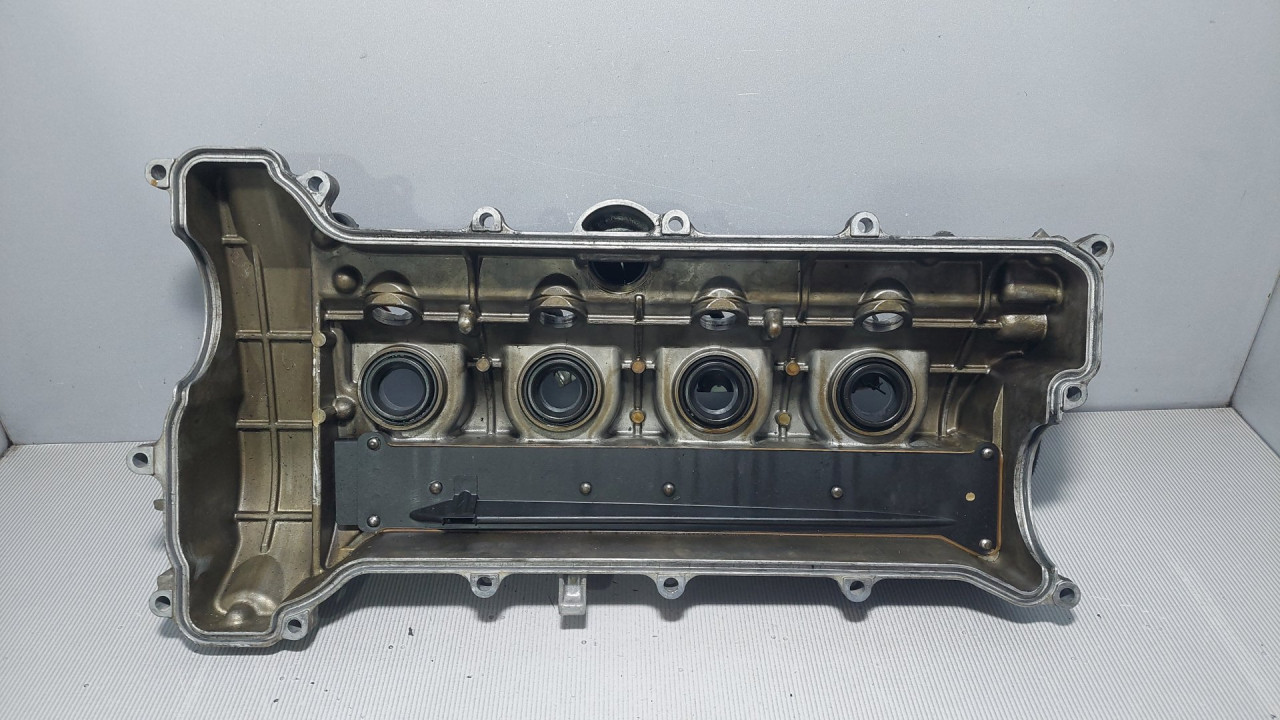 DIJELOVI DEKLO TOYOTA AURIS > 07-10 112010R011