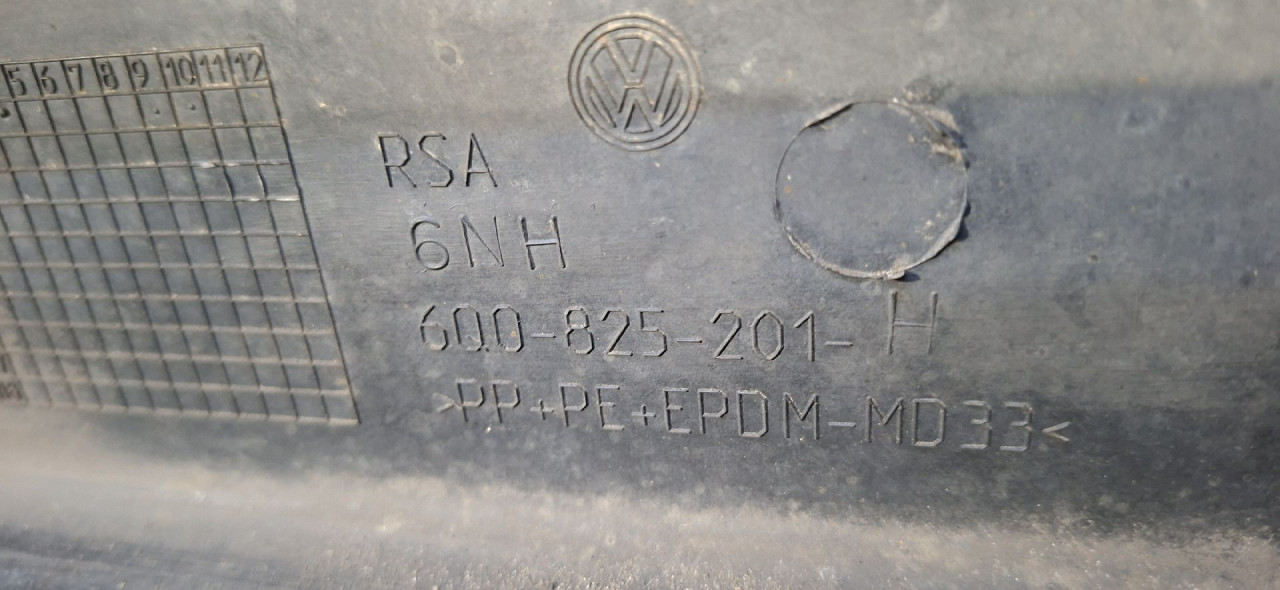 DIJELOVI PODNA ZASTITA VW POLO > 09-14 1.6 6Q0825201H