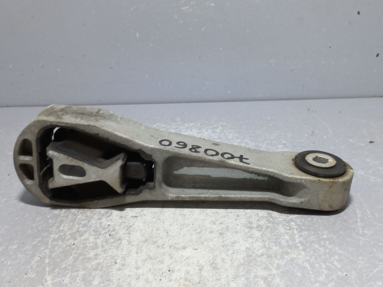 DIJELOVI NOSAC MOTORA VOLVO V40 > 12-16 31359642
