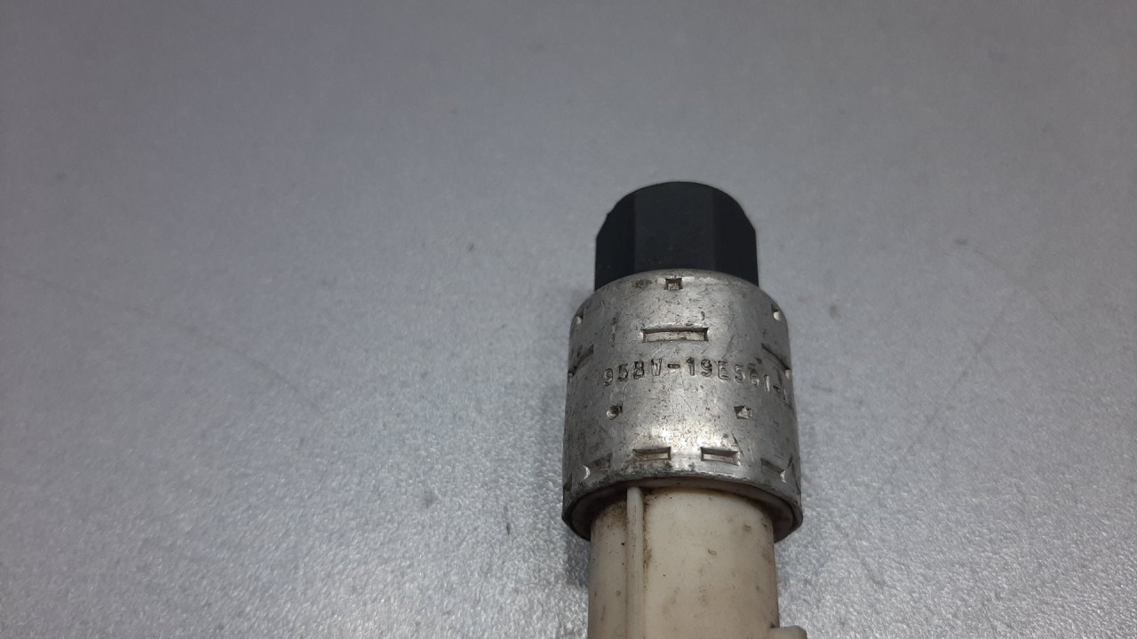 PRESOSTAT KLIME FORD MONDEO > 00-03 95BM19E561AA