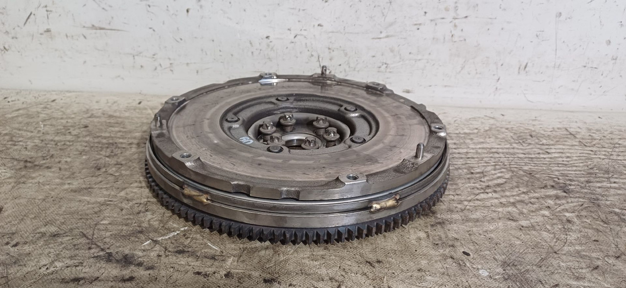DIJELOVI ZAMAJAC FORD FOCUS > 15-18 6366000017