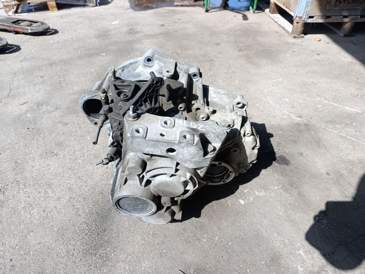 DIJELOVI MJENJAC VW PASSAT B7 > 10-14 2.0 NFU