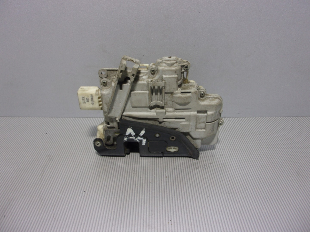 BRAVA VRATA AUDI A4 (B7) > 04-07 AD022034 8E1837016AA