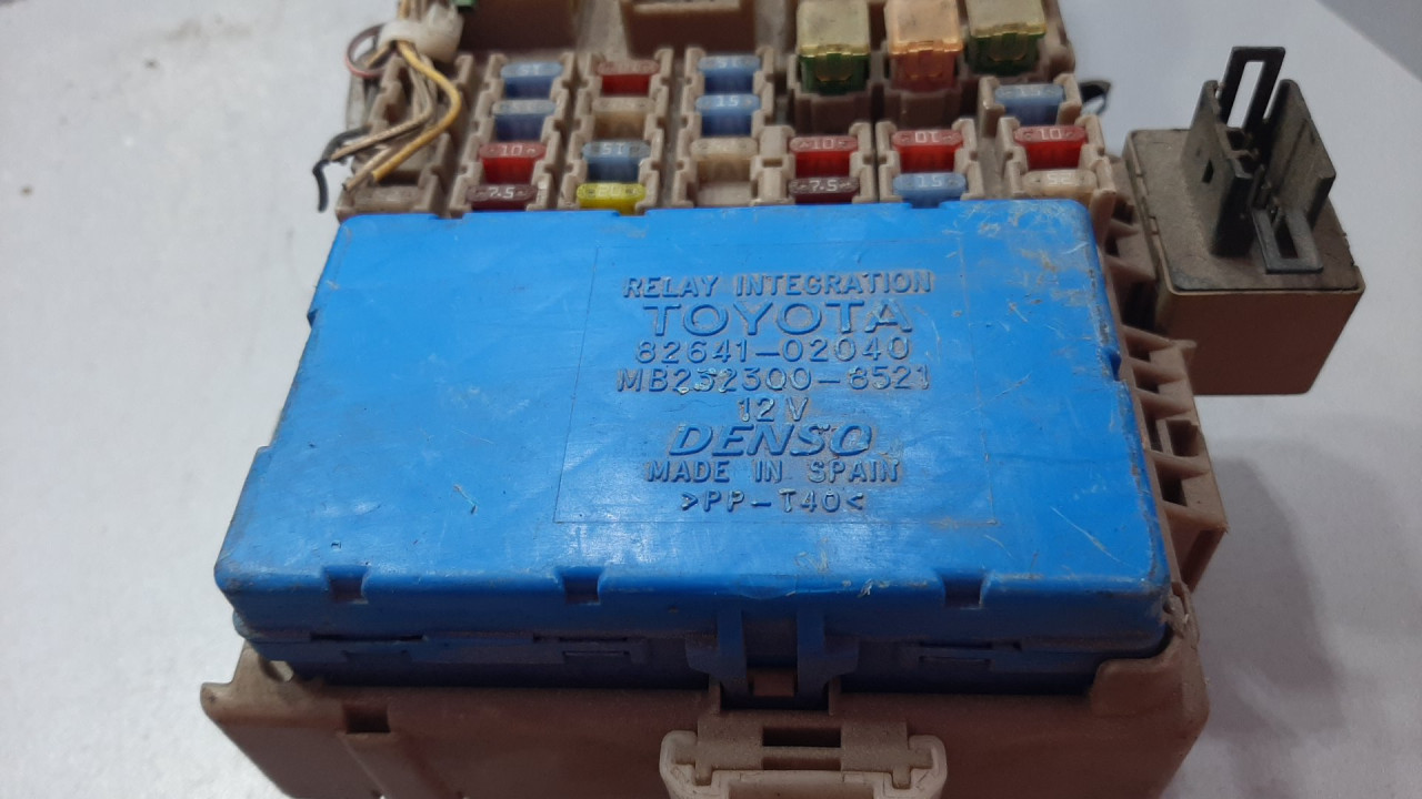 DIJELOVI ELEKTRONIKA MODUL TOYOTA COROLLA > 04-07 8264102040