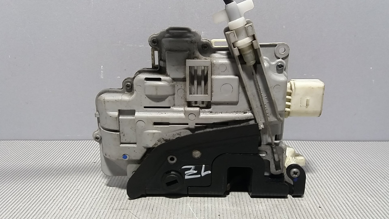 BRAVA VRATA VW PASSAT B6 > 05-10 3C4839015A