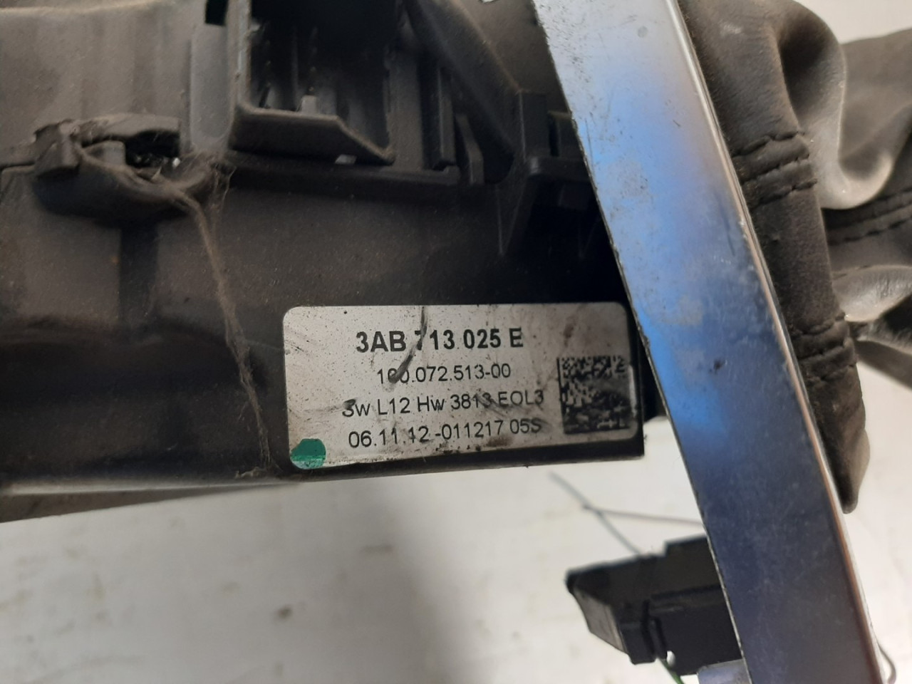 DIJELOVI SALTEBLA VW PASSAT CC > 12-15 3AB713025