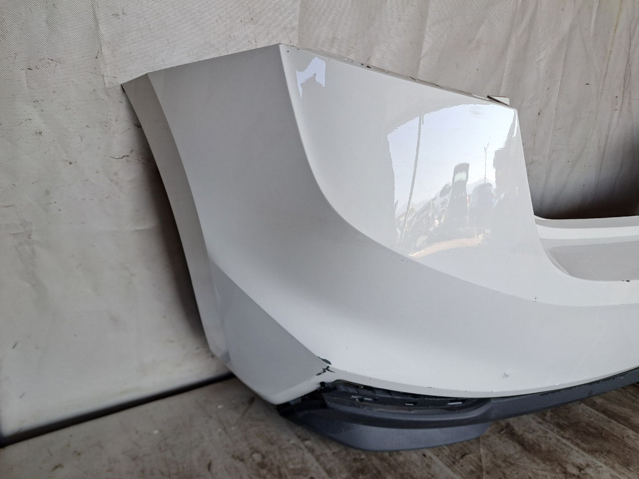 DIJELOVI BRANIK SKODA FABIA > 18- 6VE807521