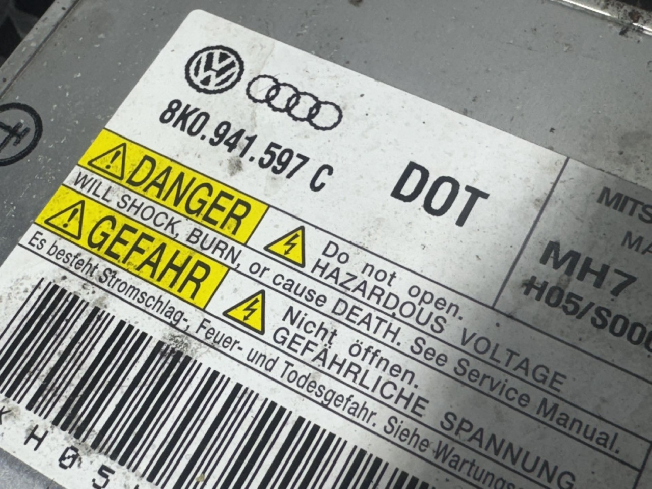 DIJELOVI BALAST FARA AUDI Q3 > 11-15 2.0 8K0941597C