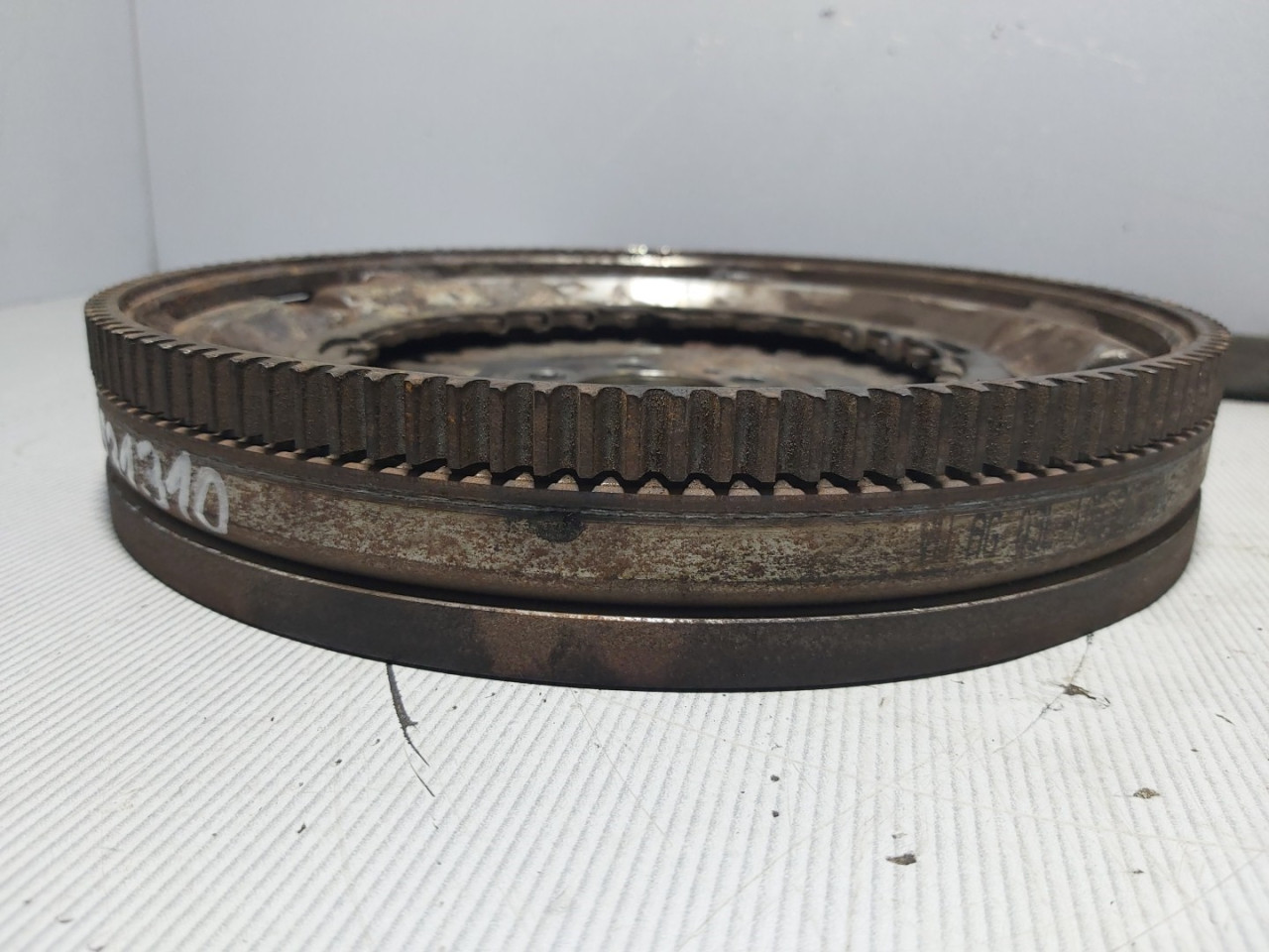 DIJELOVI ZAMAJAC VW GOLF 6 > 08-12 03L105266DN